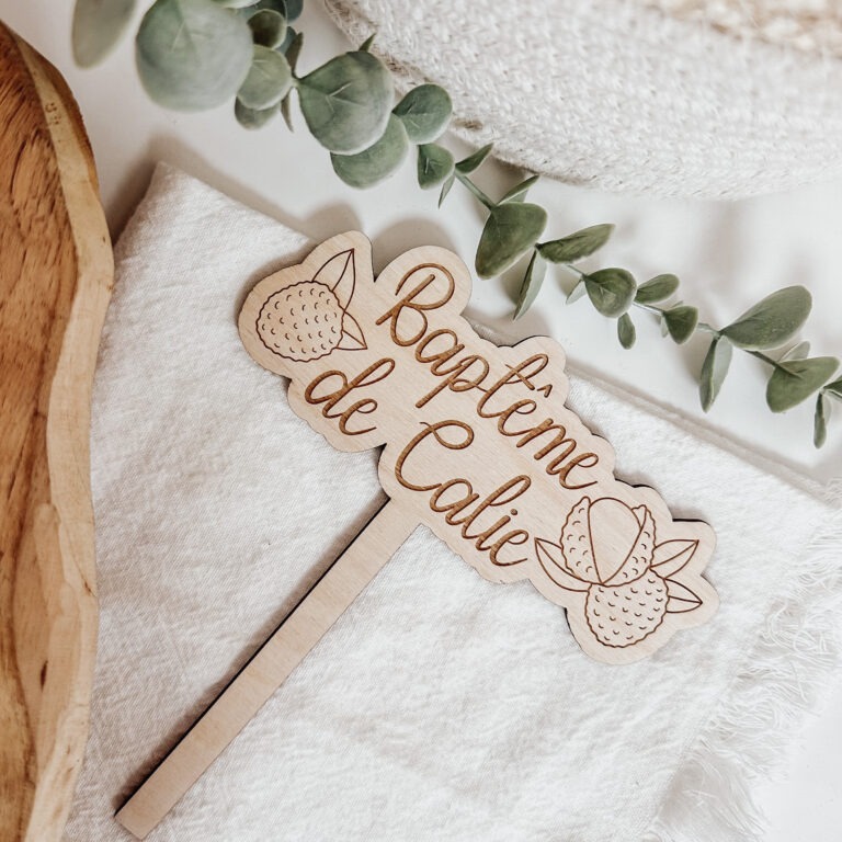Cake topper