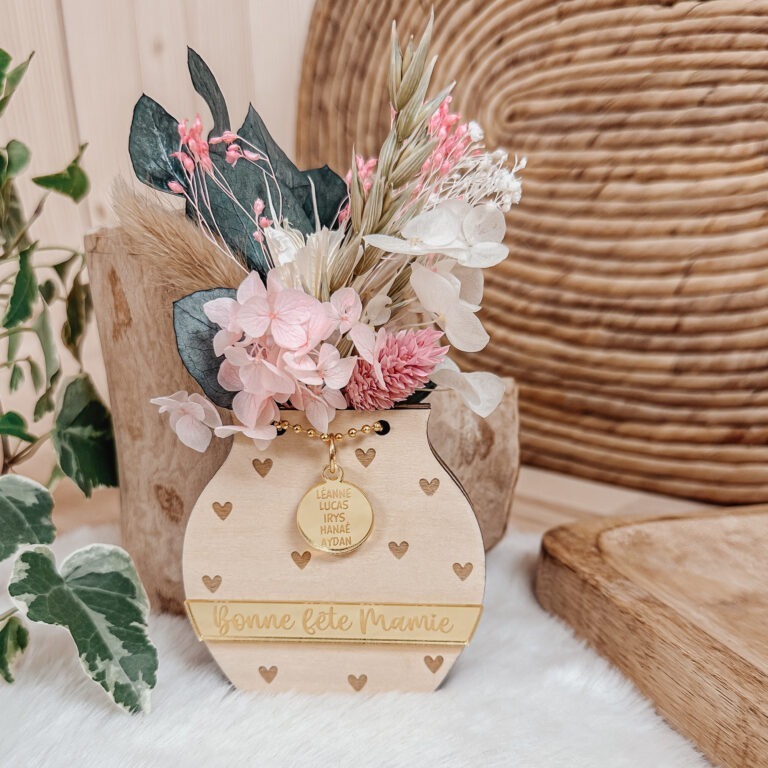Magnet vase